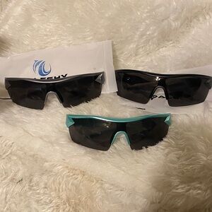 Pale shy choose color Sunglasses only 1 : black, gray or teal frame